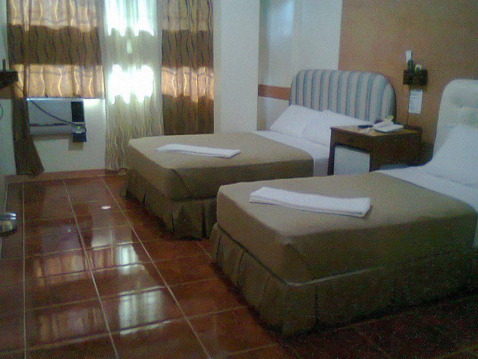 Golden Stallion Suites Cagayan de Oro Exterior foto