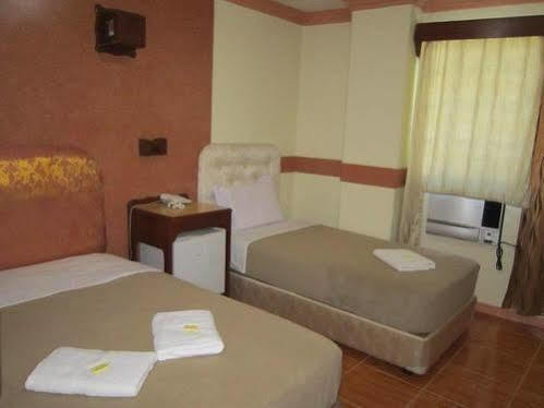 Golden Stallion Suites Cagayan de Oro Exterior foto