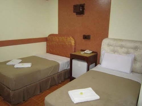 Golden Stallion Suites Cagayan de Oro Exterior foto