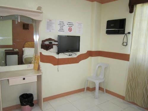 Golden Stallion Suites Cagayan de Oro Exterior foto