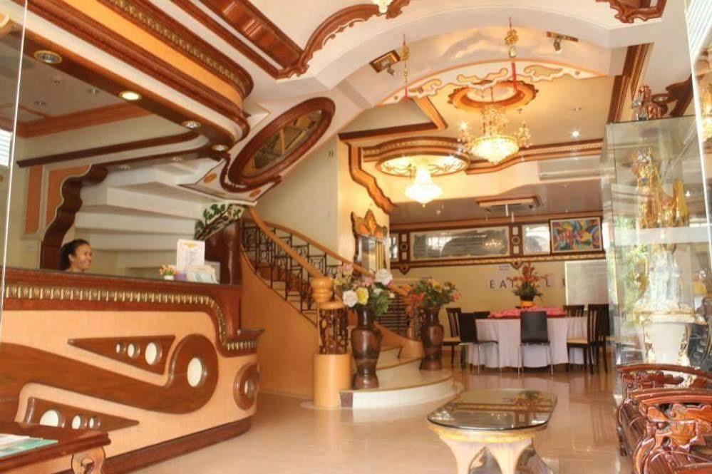Golden Stallion Suites Cagayan de Oro Exterior foto