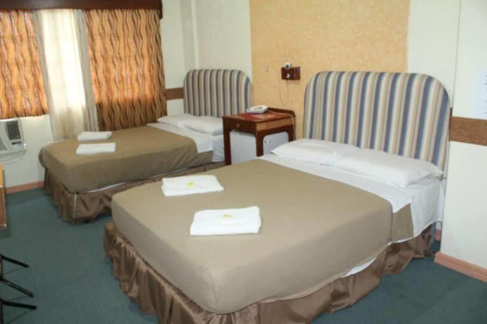 Golden Stallion Suites Cagayan de Oro Exterior foto